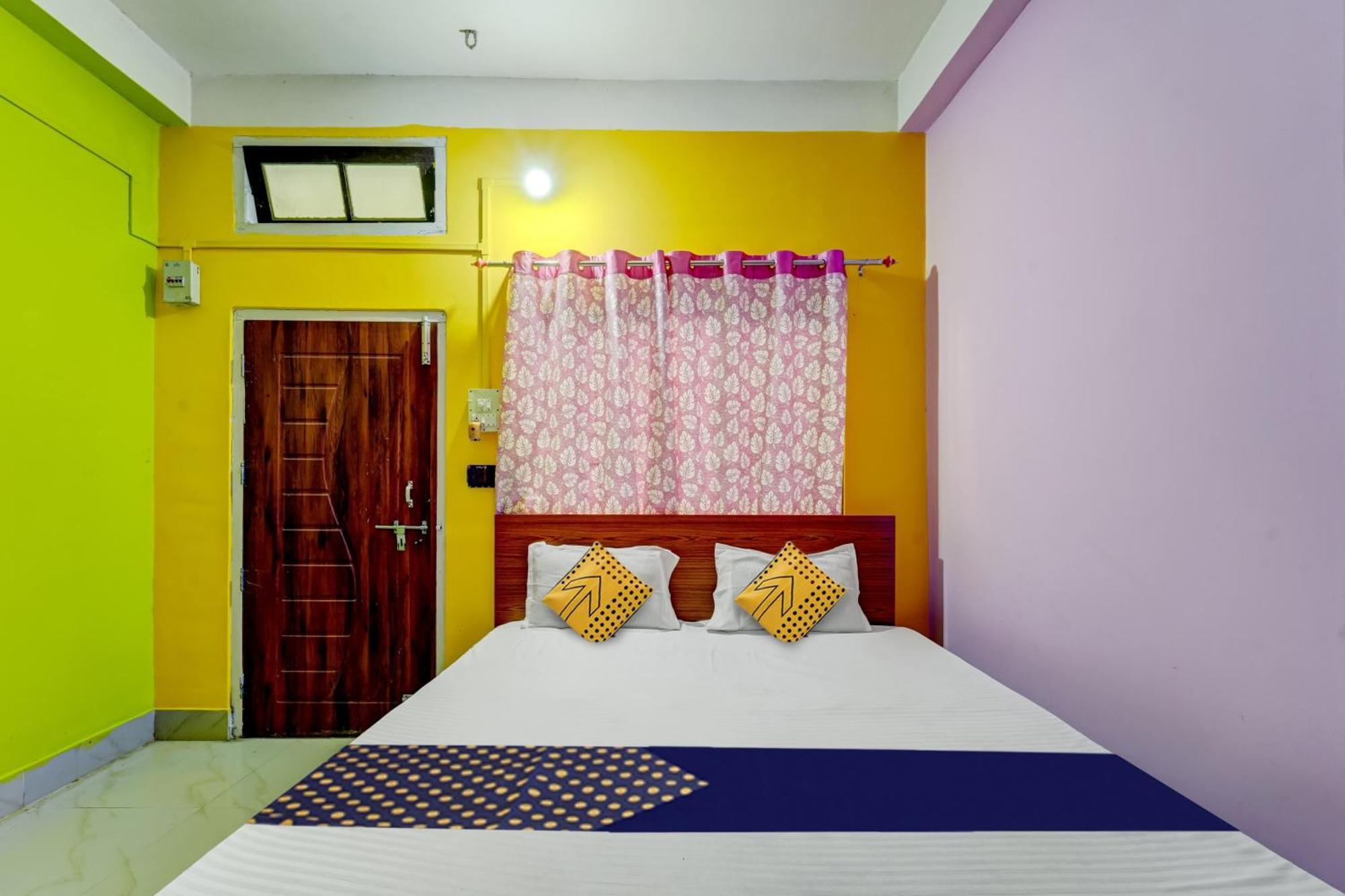 Hotel O Home Trimurti Guest House Guwahati Ngoại thất bức ảnh